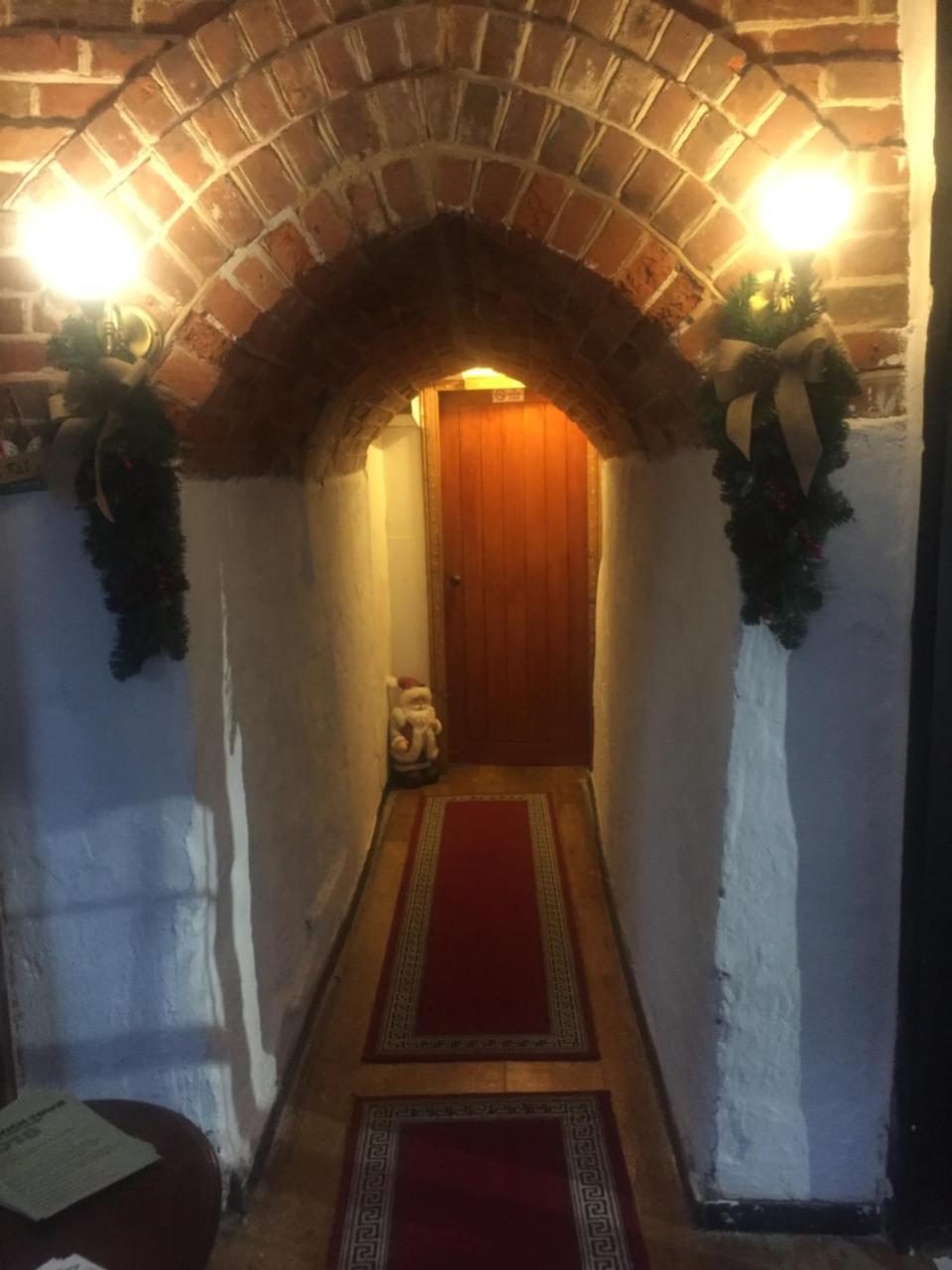 The Swan Inn Харвич Экстерьер фото
